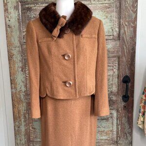 Vintage 1950s–1960s Lilli Ann Wool Suit with Detachable Mink Collar